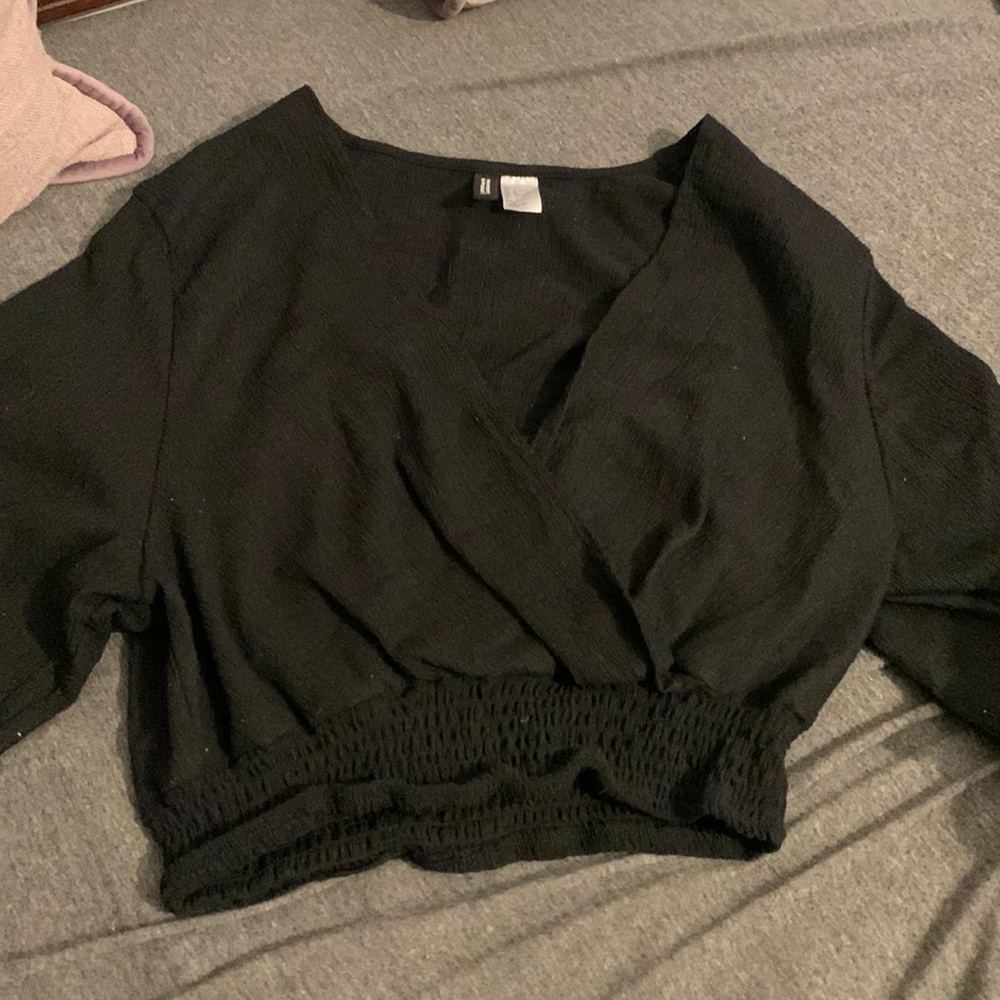 Open chest long sleeve crop top